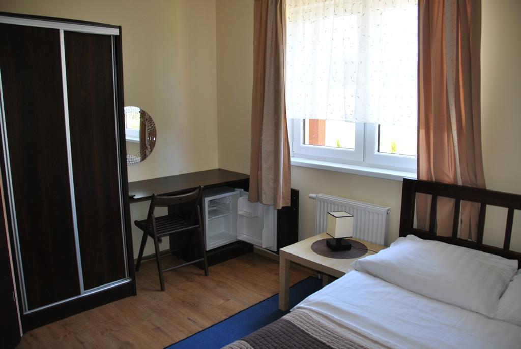 Krzywy Domek W Ostrowie Morza Brzeg Ostrowo  Room photo