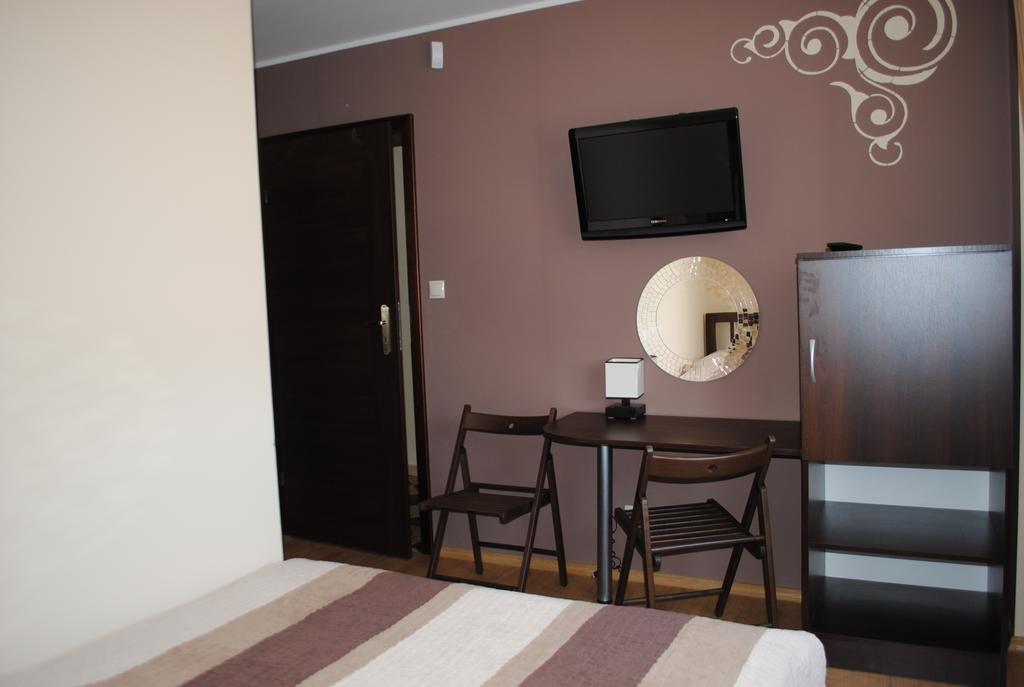 Krzywy Domek W Ostrowie Morza Brzeg Ostrowo  Room photo